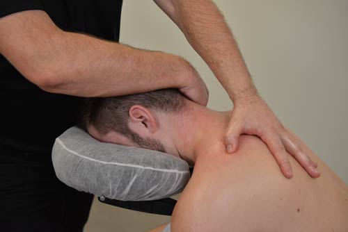 Deep Tissue Stoelmassage bij Bart Smit Massagetherapie in Vianen en Culemborg, intens ontspannend